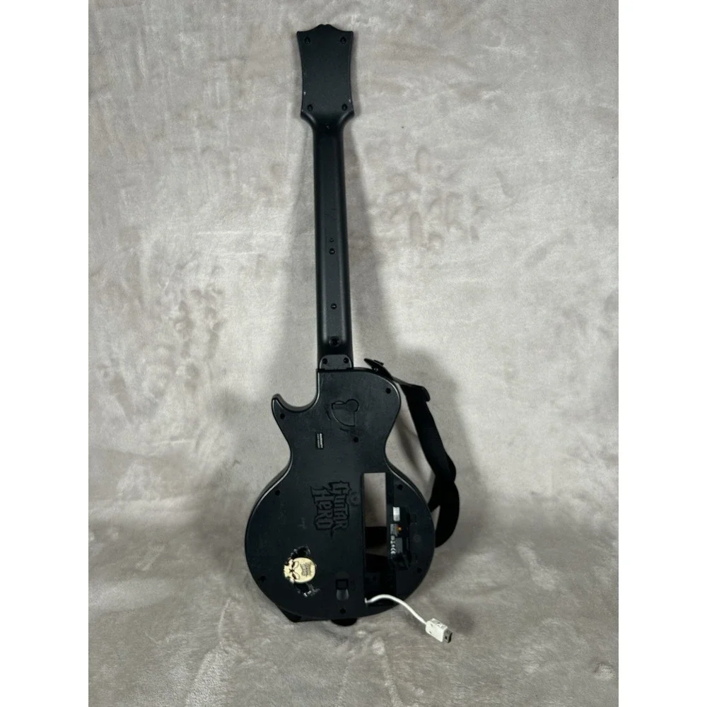 Nintendo Wii Guitar Hero Les Paul Controller RedOctane 95125.805 White w/ Strap
